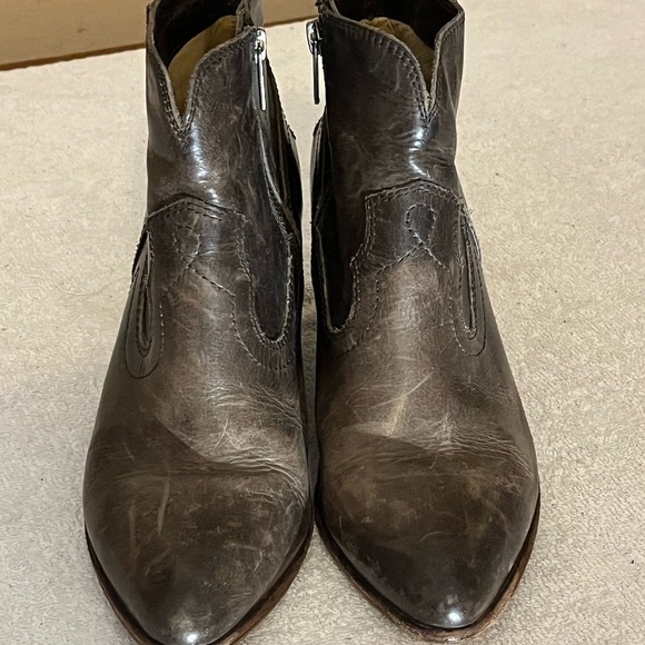 Frye Renee Ankle Brown Boots Sz 7 1/2 - Picture 9 of 12